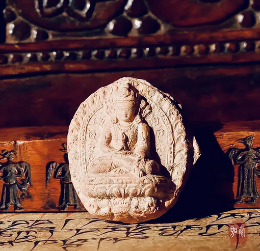 Tsa-Tsa Meaning & Tibetan Buddhist Tradition | Annie Pet Blessing Tsa-Tsa Charm Guide